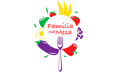 Família na Mesa